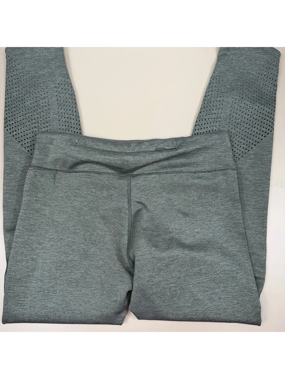Nike Dri-FIT Women’s Green Cropped Leggings Size S
